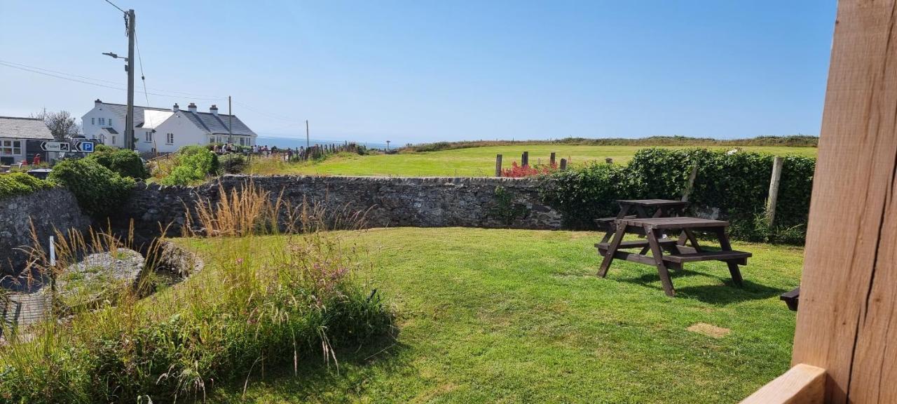 The Lobster Pot Cottage Church Bay Llanrhyddlad المظهر الخارجي الصورة